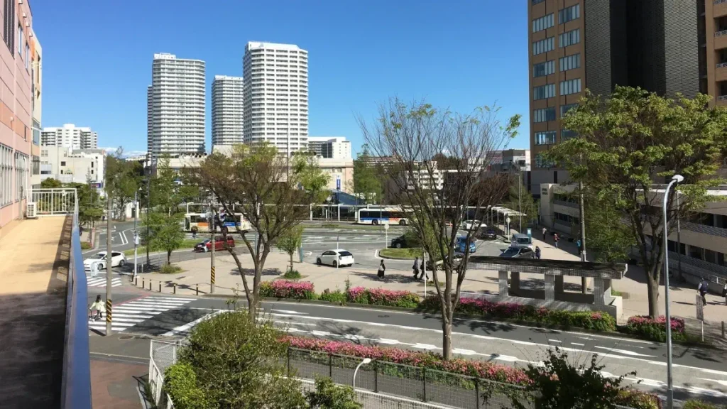 東戸塚駅西口